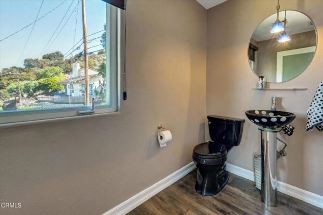 561 S Ventu Park Road, Newbury Park, CA 91320
