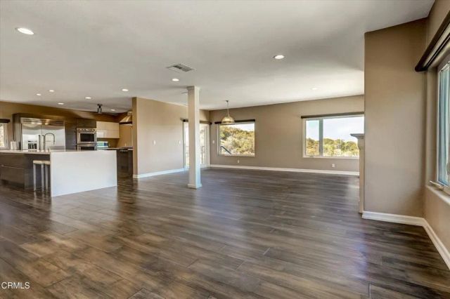 561 S Ventu Park Road, Newbury Park, CA 91320