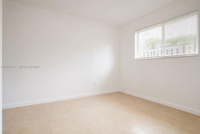 932 Moffett St 3, Hallandale Beach, FL 33009