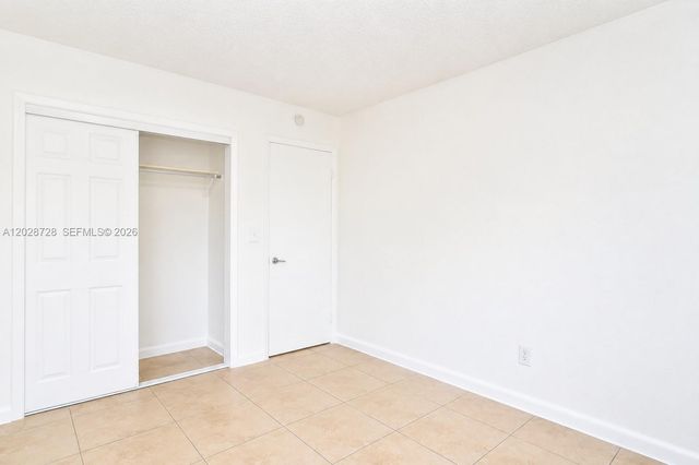 932 Moffett St 3, Hallandale Beach, FL 33009