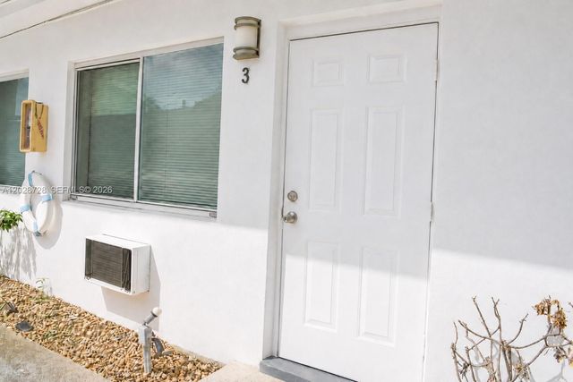 932 Moffett St 3, Hallandale Beach, FL 33009
