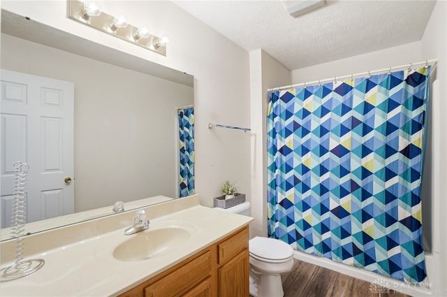 2010 Clearstream Way, Englewood, OH 45315