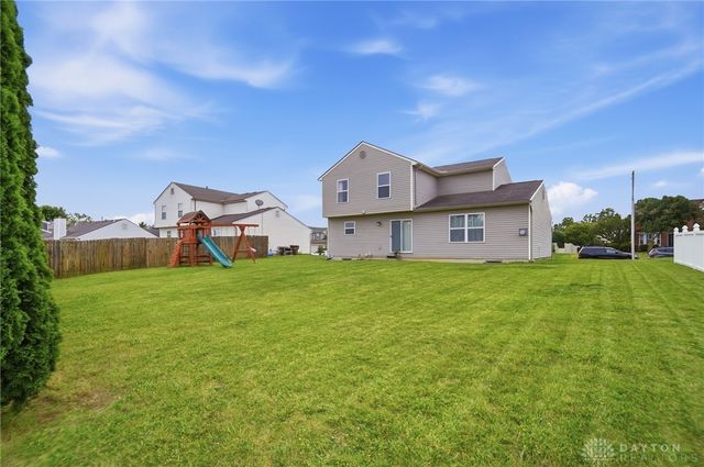 2010 Clearstream Way, Englewood, OH 45315