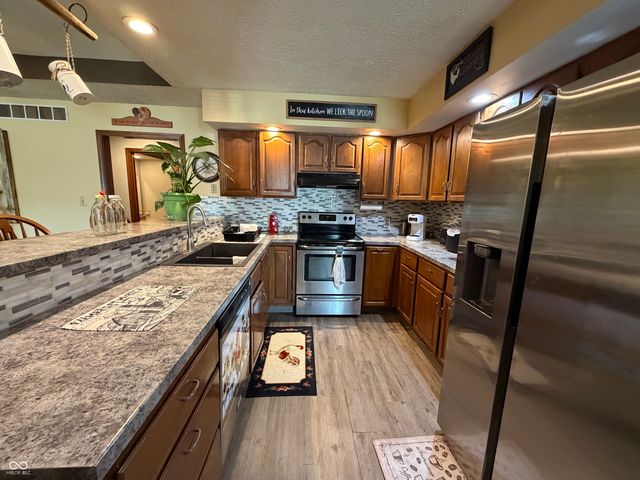 103 Weber Court, Franklin, IN 46131