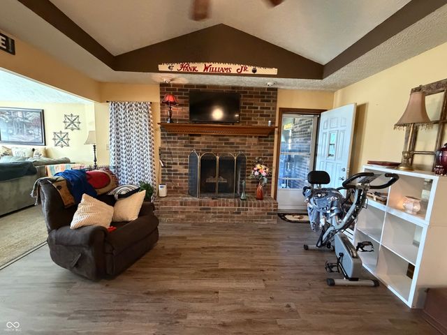 103 Weber Court, Franklin, IN 46131