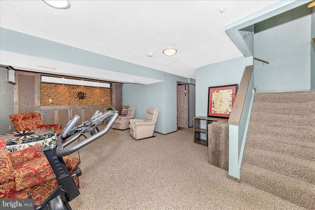 2205 GARDEN LN, Frederick, MD 21701