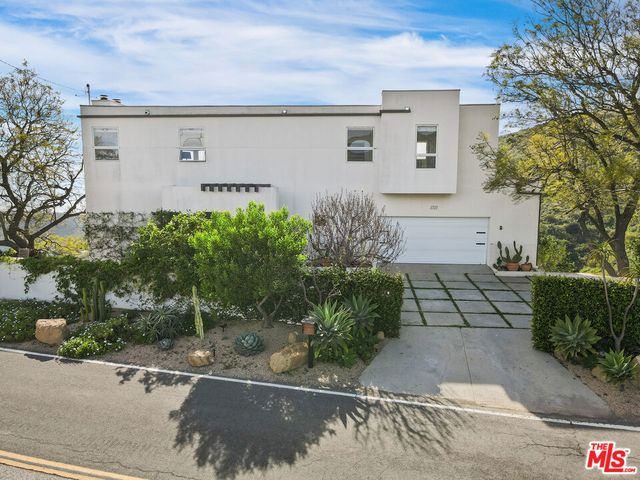 2727 Corral Canyon Road, Malibu, CA 90265
