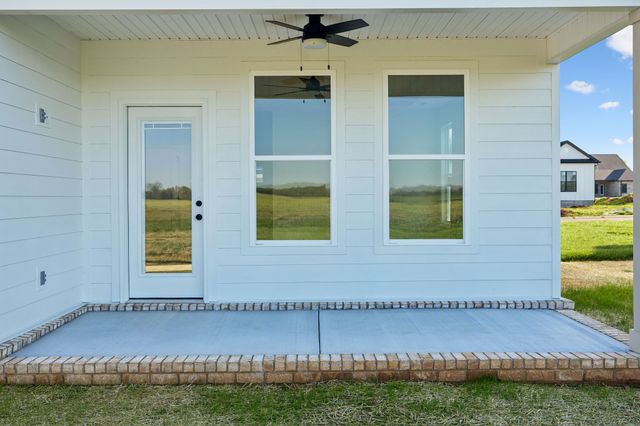 108 Lookout Drive, Winchester, TN 37398