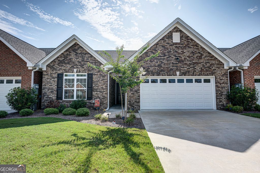 206 Patriots Row SW, Calhoun, GA 30701