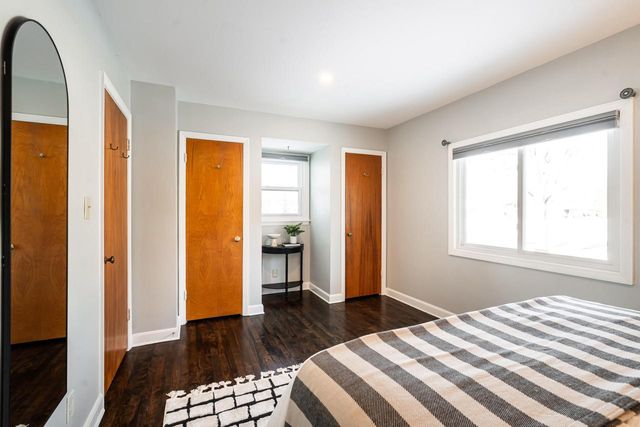 7506 N Crossway ROAD, Fox Point, WI 53217