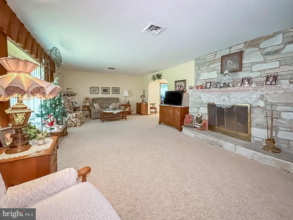 3695 GRANDVIEW AVE, BENSALEM, PA 19020 — photo 5