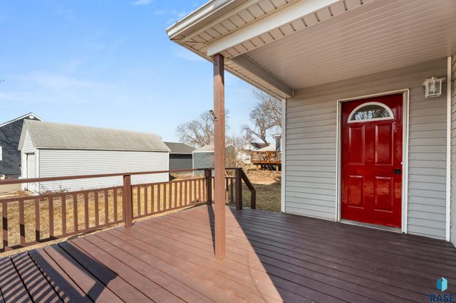 321 S Cedar St Street, Lennox, SD 57039