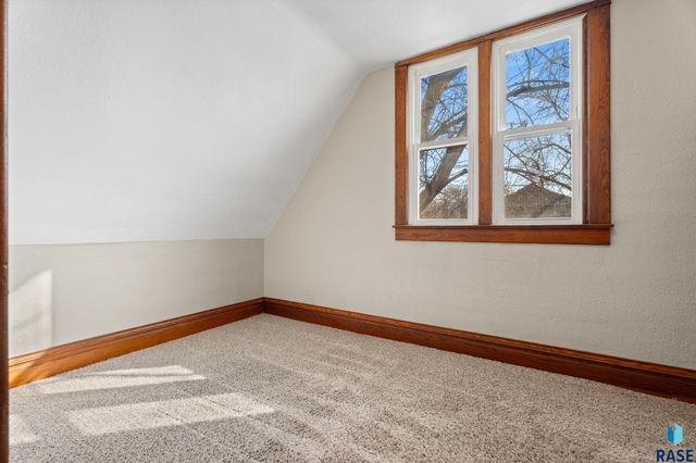 321 S Cedar St Street, Lennox, SD 57039