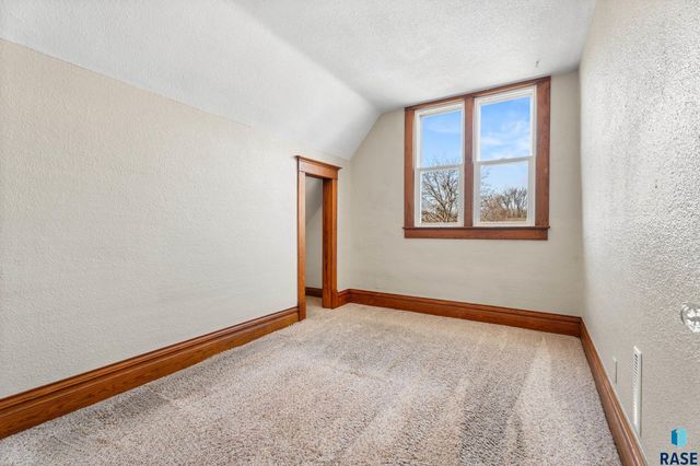 321 S Cedar St Street, Lennox, SD 57039