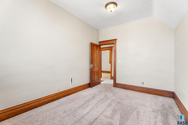 321 S Cedar St Street, Lennox, SD 57039