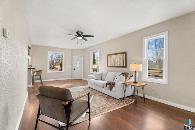 321 S Cedar St Street, Lennox, SD 57039