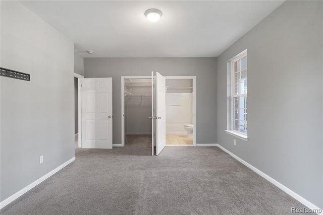 3962 Cherry Creek Lane 11, Sterling Heights, MI 48314