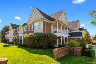 3962 Cherry Creek Lane 11, Sterling Heights, MI 48314