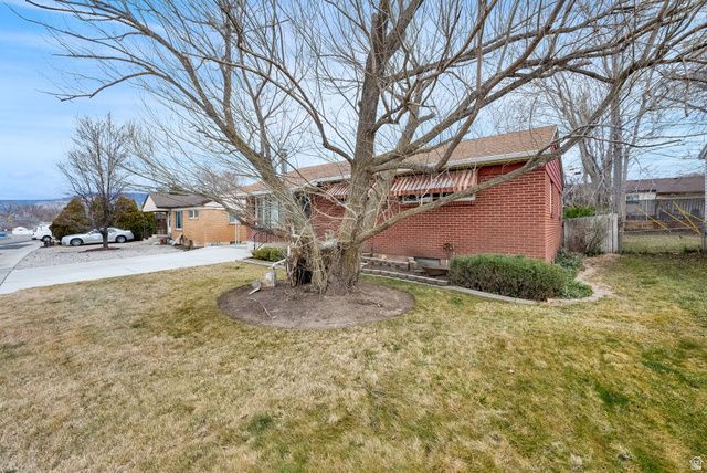 4558 S 300 W, Washington Terrace, UT 84405