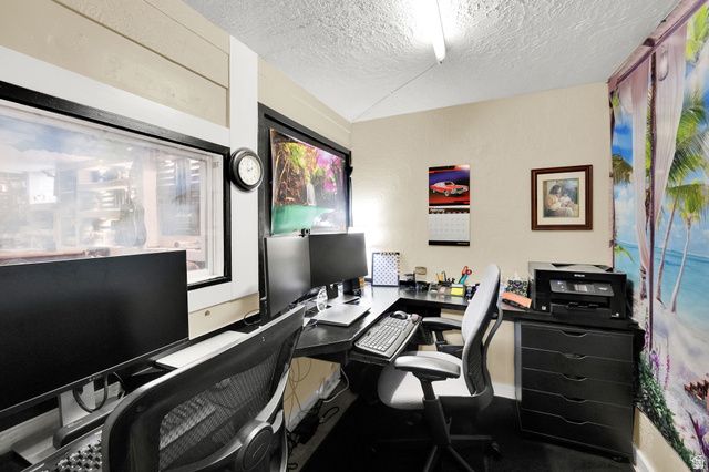 4558 S 300 W, Washington Terrace, UT 84405