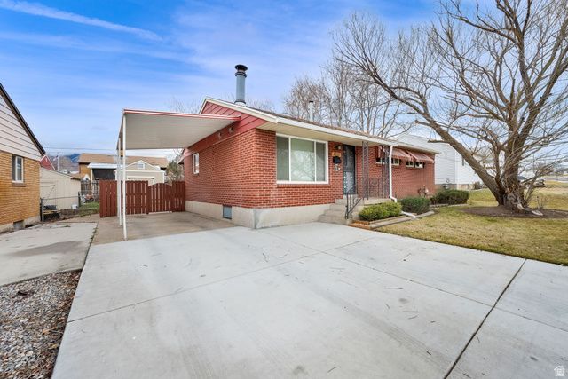 4558 S 300 W, Washington Terrace, UT 84405