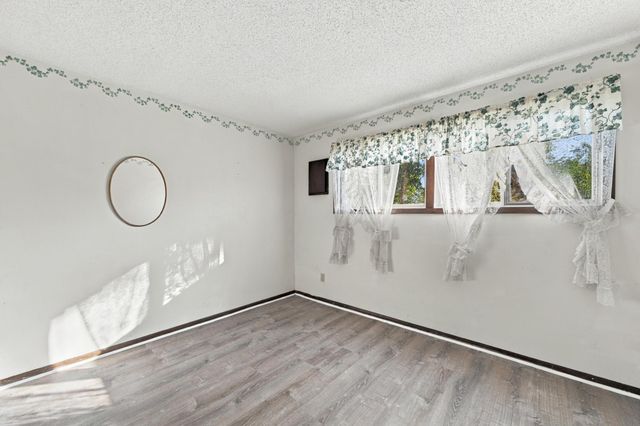 7525 Whitney Drive, Apple Valley, MN 55124