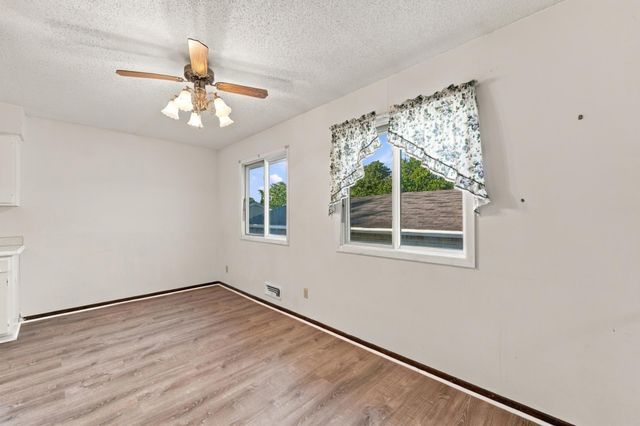 7525 Whitney Drive, Apple Valley, MN 55124
