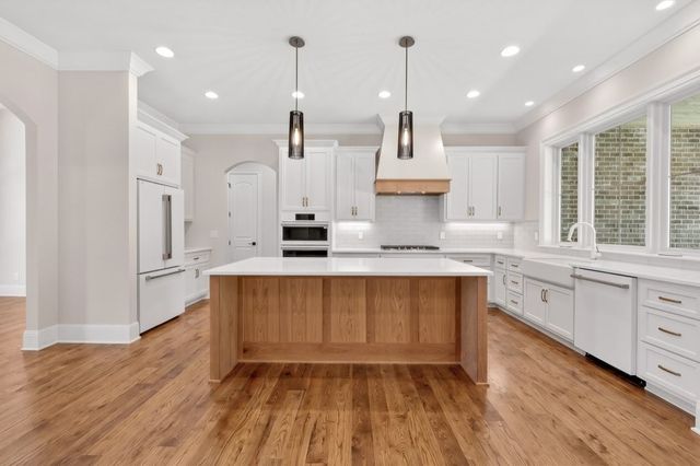 343 Riverbend Country Club Road, Shelbyville, TN 37160