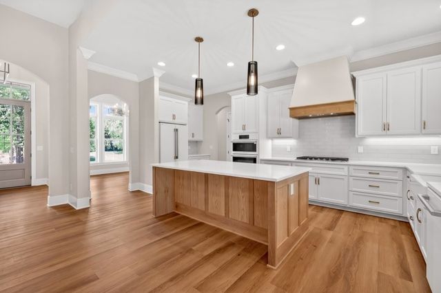 343 Riverbend Country Club Road, Shelbyville, TN 37160