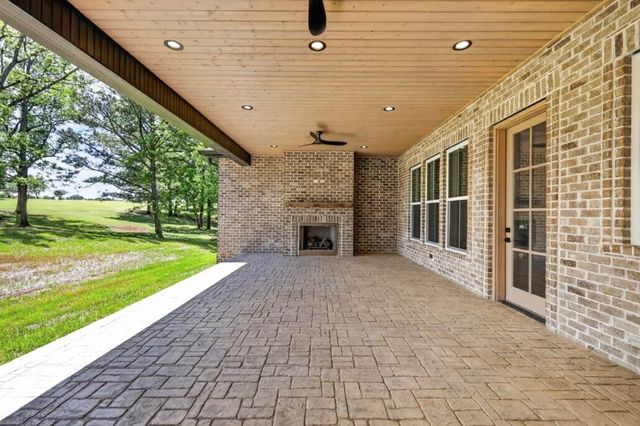 343 Riverbend Country Club Road, Shelbyville, TN 37160