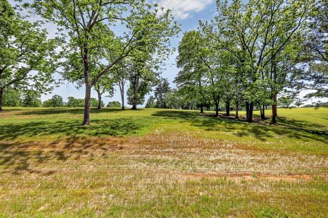 343 Riverbend Country Club Road, Shelbyville, TN 37160