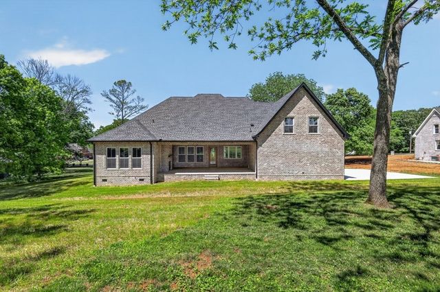 343 Riverbend Country Club Road, Shelbyville, TN 37160