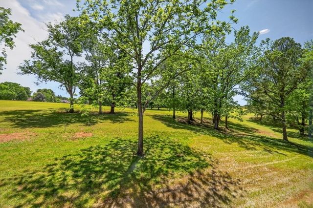 343 Riverbend Country Club Road, Shelbyville, TN 37160