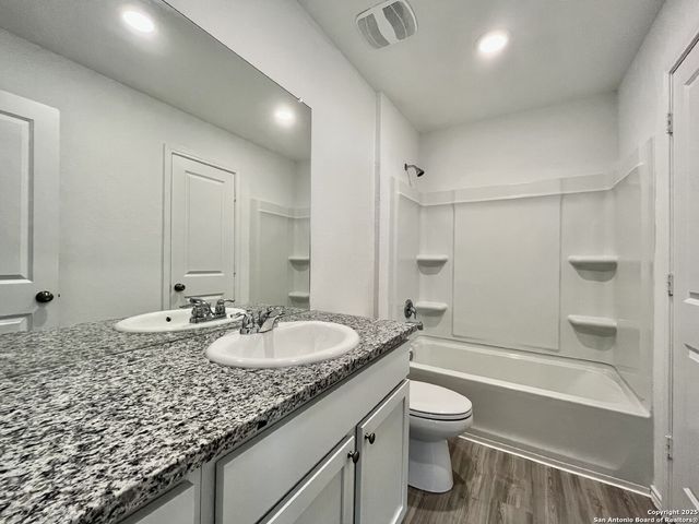 2807 Stigler Dr, Converse, TX 78109