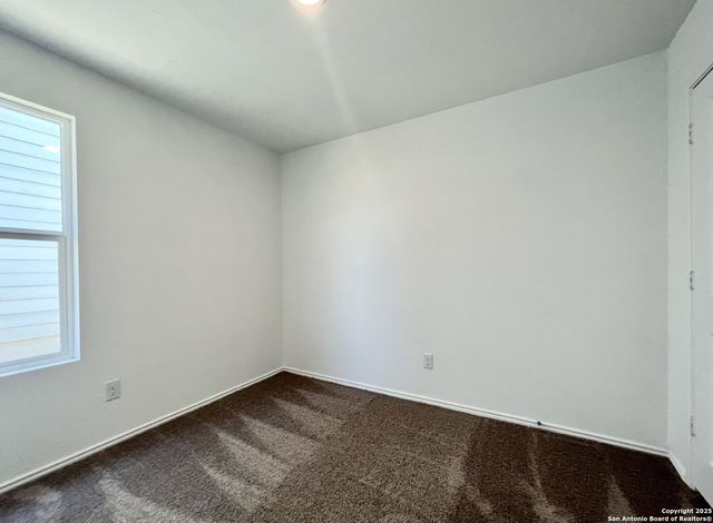 2807 Stigler Dr, Converse, TX 78109