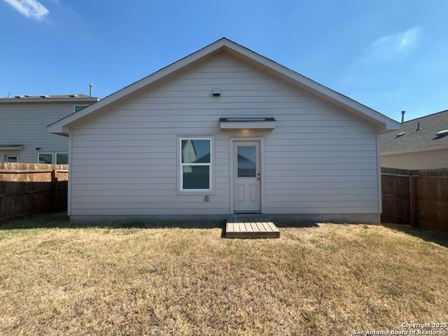 2807 Stigler Dr, Converse, TX 78109