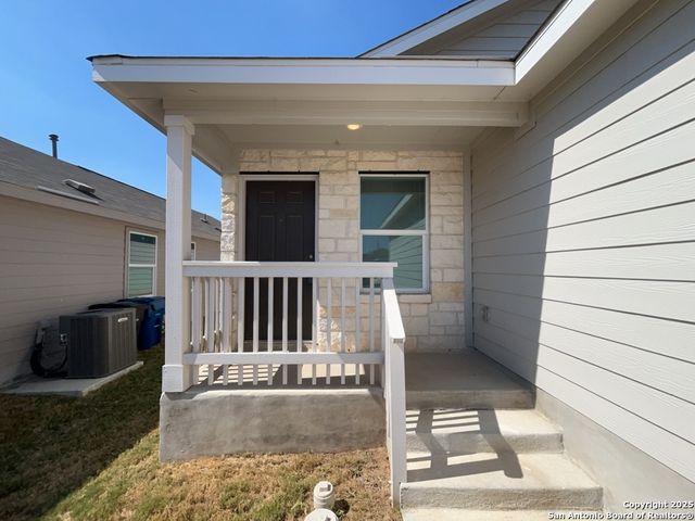 2807 Stigler Dr, Converse, TX 78109