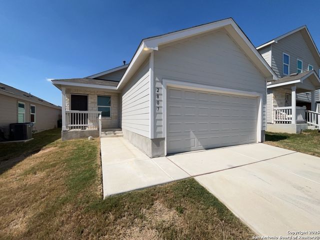 2807 Stigler Dr, Converse, TX 78109