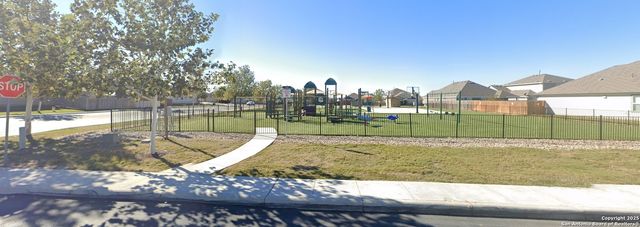 2807 Stigler Dr, Converse, TX 78109
