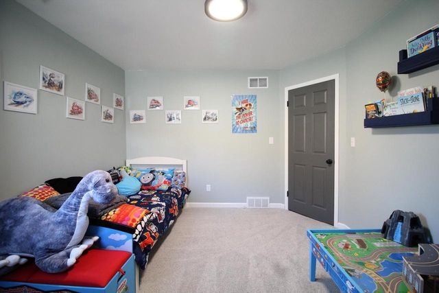 9830 W Plainfield AVENUE, Greenfield, WI 53228