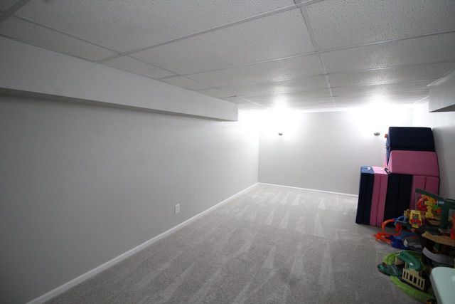 9830 W Plainfield AVENUE, Greenfield, WI 53228