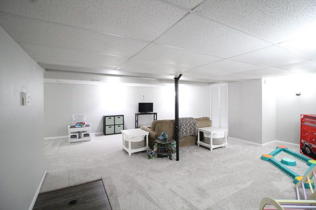 9830 W Plainfield AVENUE, Greenfield, WI 53228