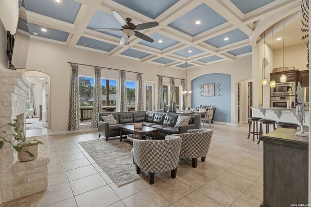 17907 QUEEN CIR, San Antonio, TX 78255