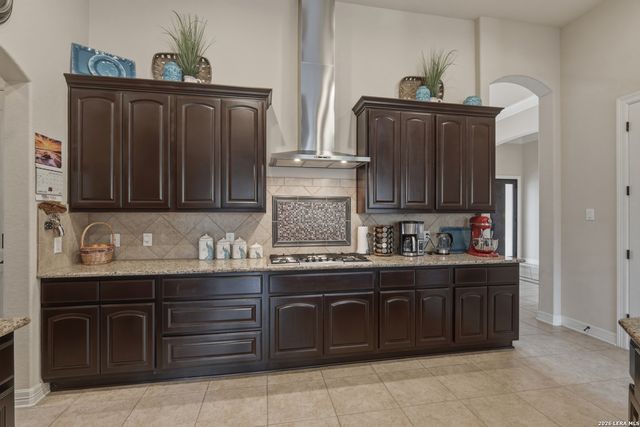 17907 QUEEN CIR, San Antonio, TX 78255