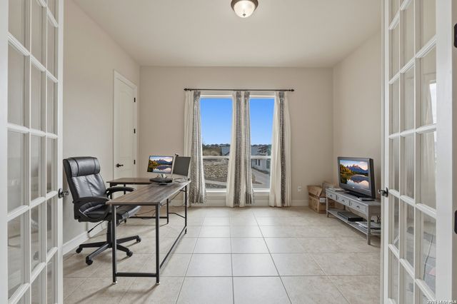 17907 QUEEN CIR, San Antonio, TX 78255