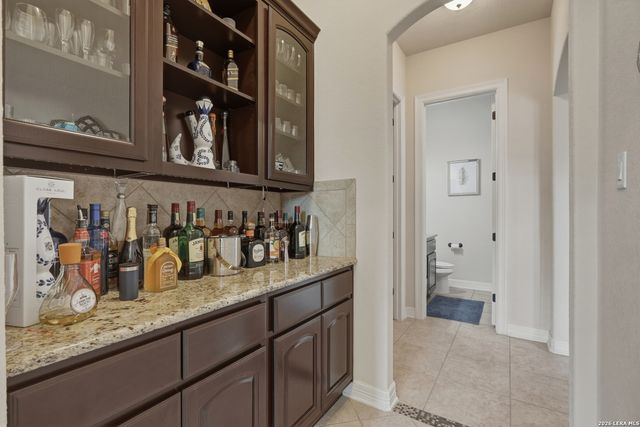 17907 QUEEN CIR, San Antonio, TX 78255