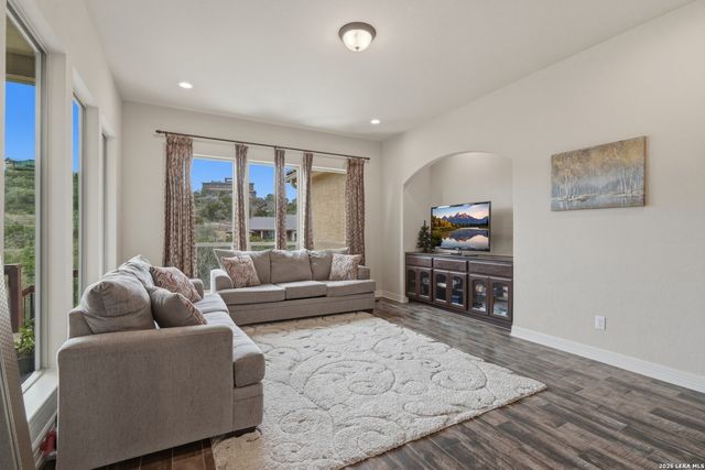 17907 QUEEN CIR, San Antonio, TX 78255