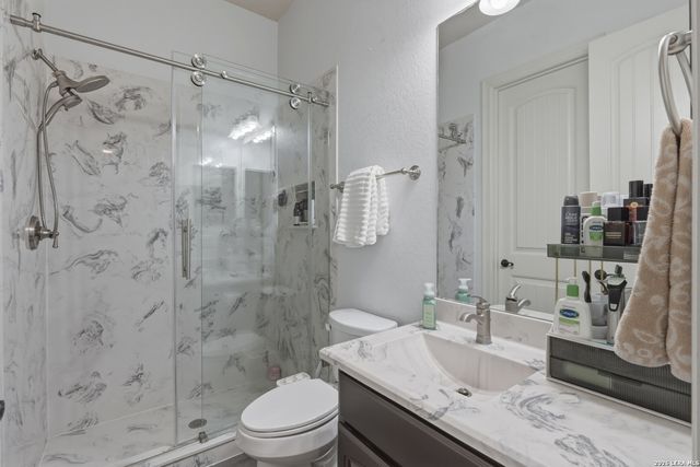 17907 QUEEN CIR, San Antonio, TX 78255