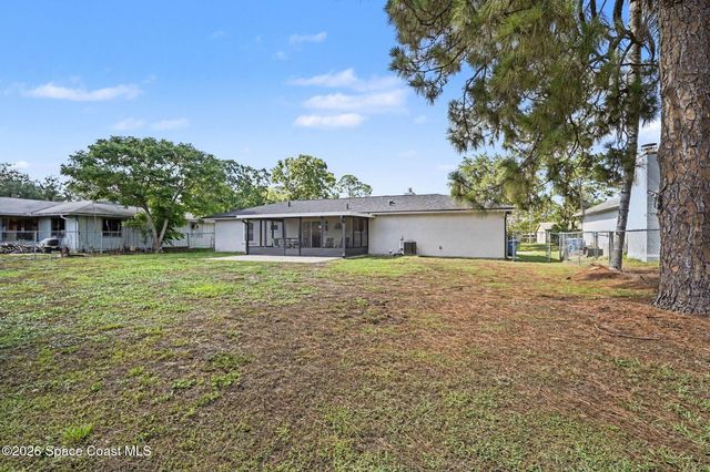 763 Boc Circle NW Port Malabar Unit 48, Palm Bay, FL 32907