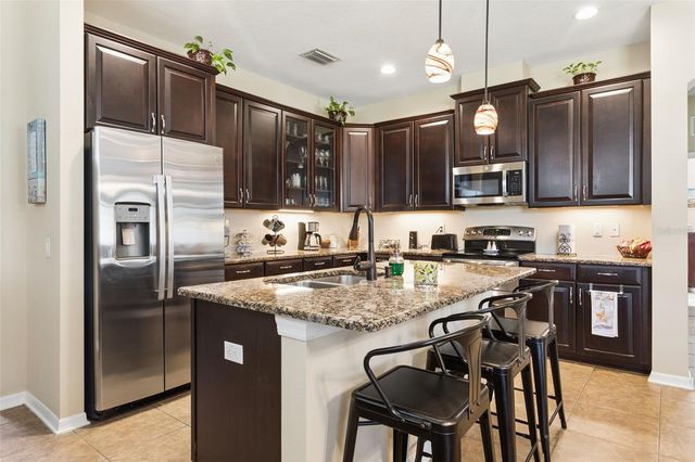33728 HONEYWOOD AVENUE, Wesley Chapel, FL 33545